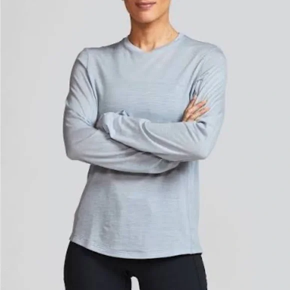 Janji Women’s Repeat Merino Long Sleeve in Silver Needle - Picture 1 of 4